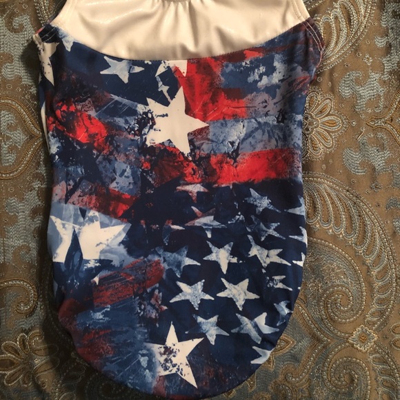 Leotards - Picture 2 of 6